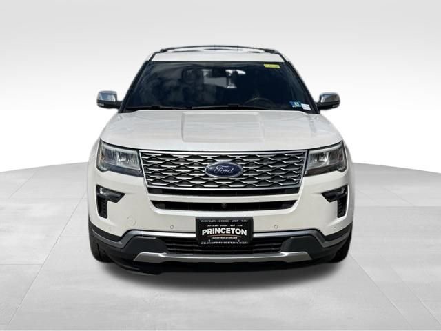 Used 2018 Ford Explorer Platinum image 2