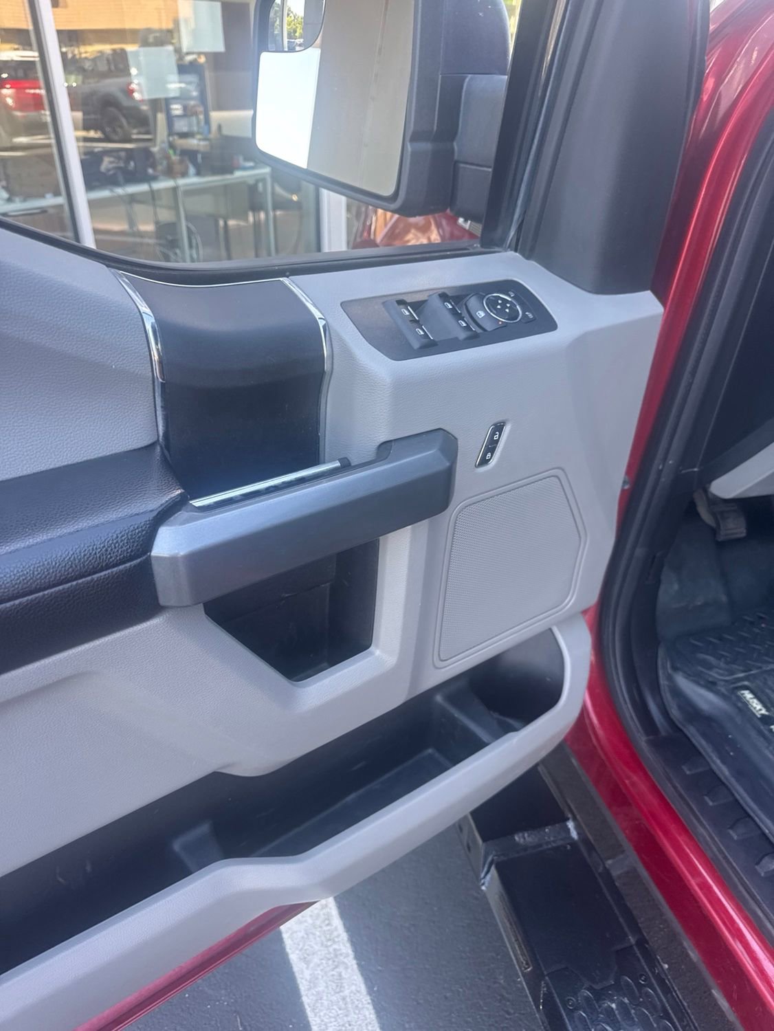 Used 2017 Ford F150 XLT AWD/4WD image 13