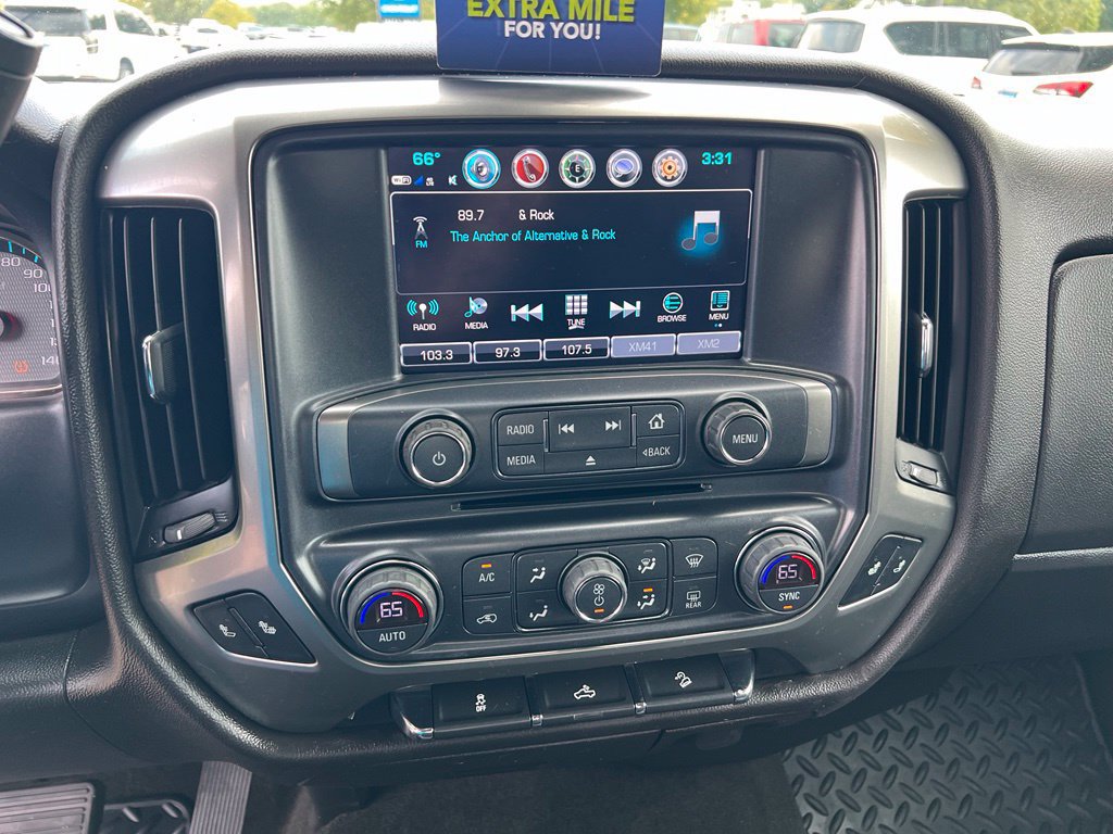Used 2018 Chevrolet Silverado 1500 LT w/ All Star Edition AWD/4WD image 30