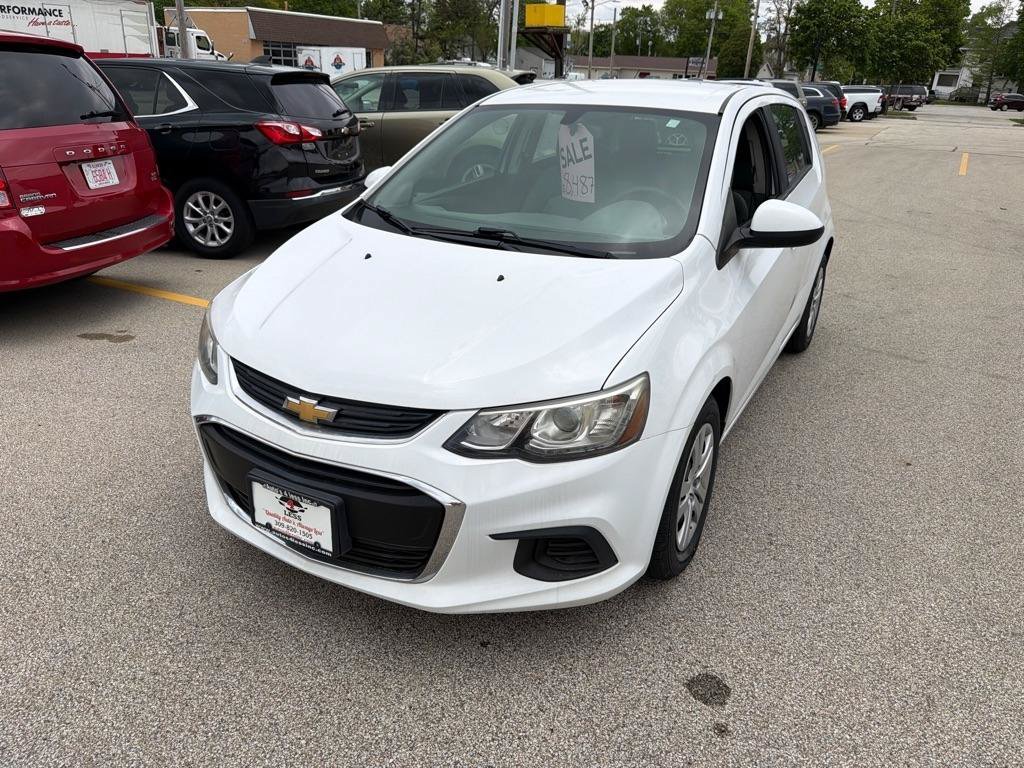 Used 2017 Chevrolet Sonic LT FWD image 3