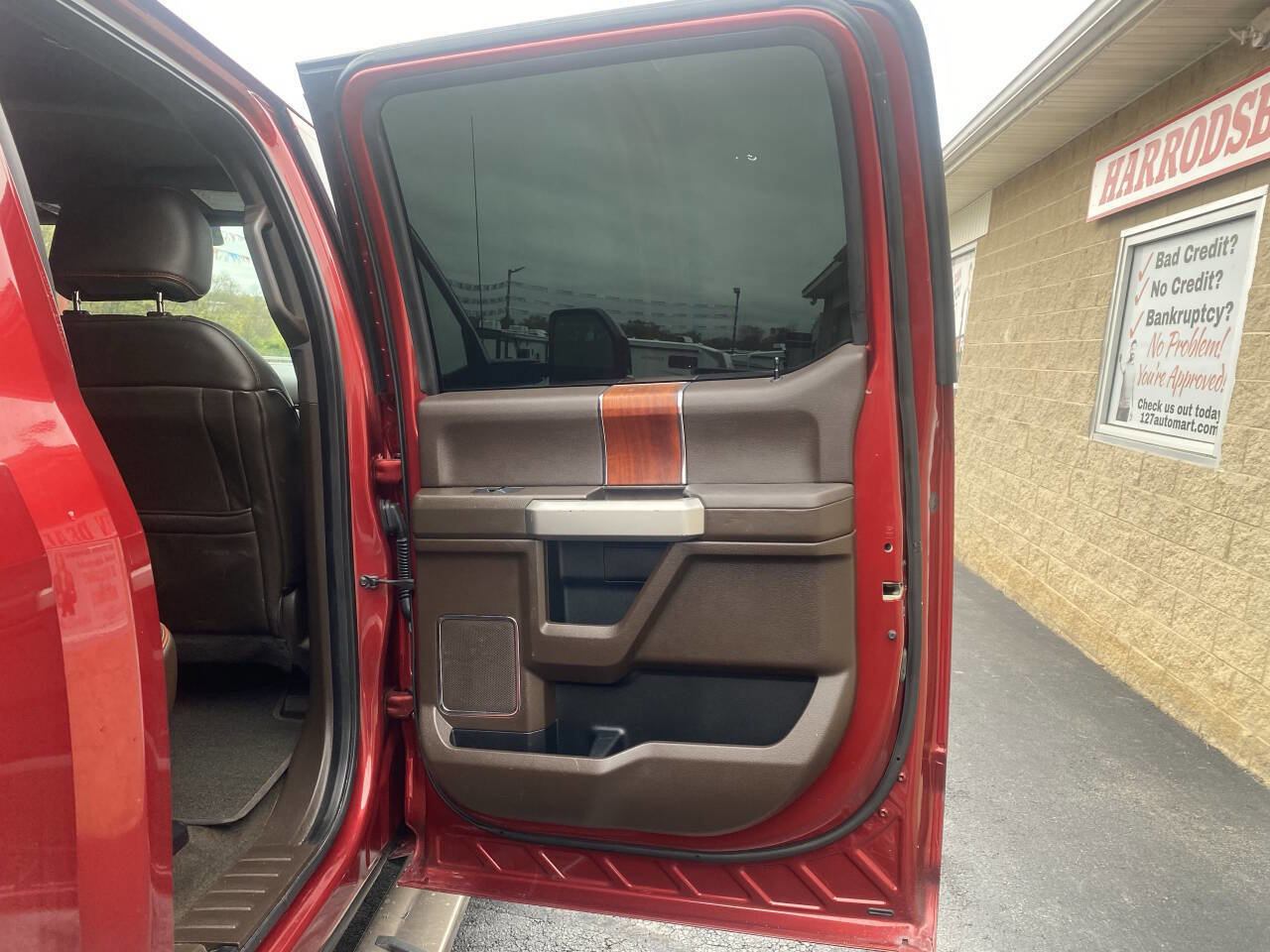 Used 2017 Ford F250 King Ranch w/ FX4 Off-Road Package image 41