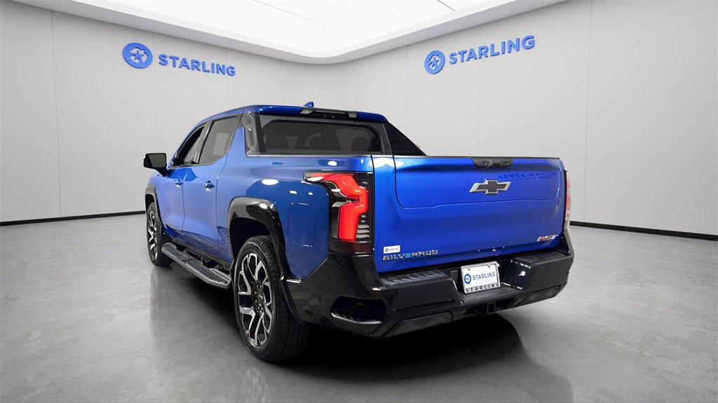 Used 2025 Chevrolet Silverado EV RST image 6