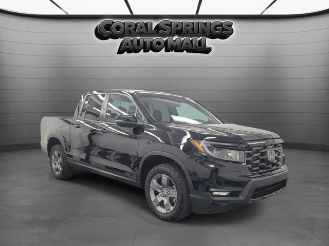 Certified 2025 Honda Ridgeline TrailSport image 1