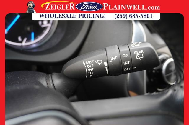 Used 2022 Toyota Venza LE image 26