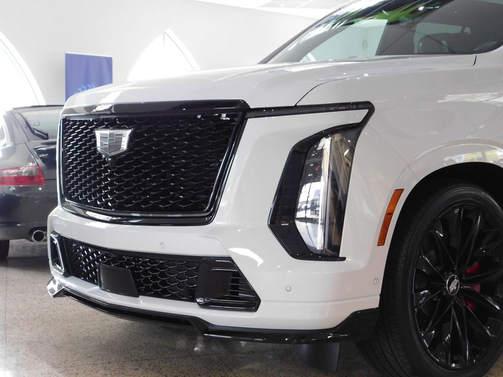 Used 2026 Cadillac Escalade V AWD/4WD image 17