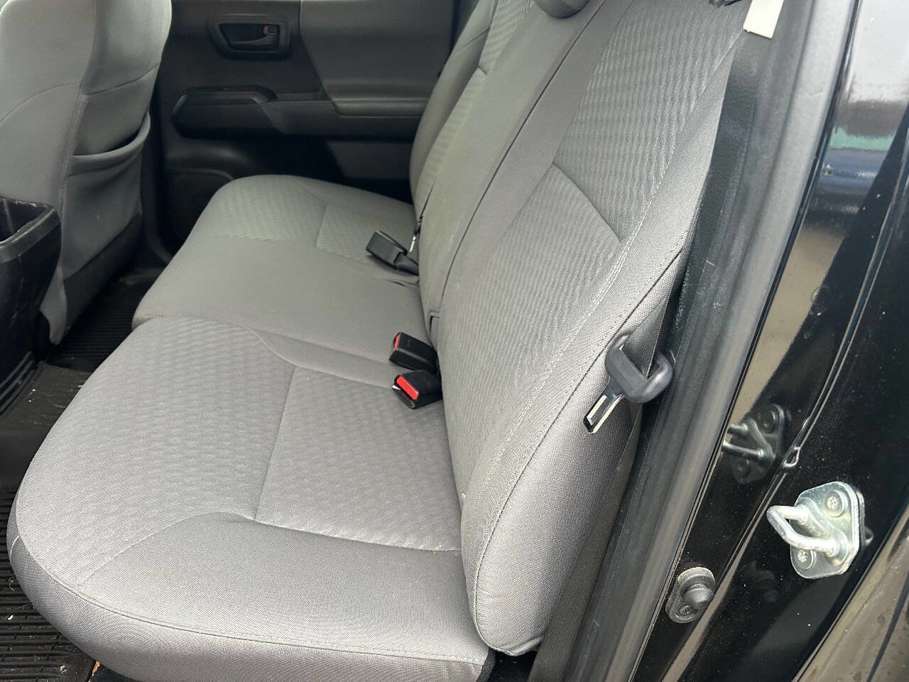 Used 2021 Toyota Tacoma SR image 6