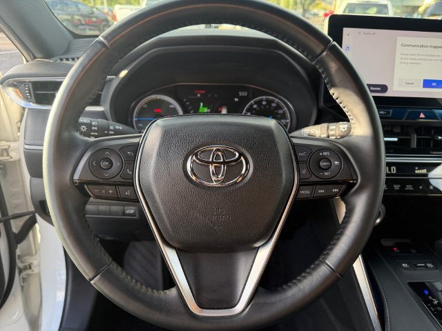 Certified 2023 Toyota Venza XLE AWD/4WD image 14