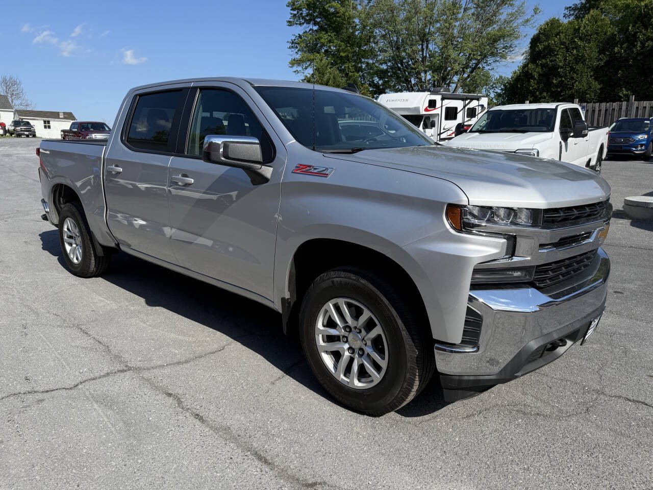 Used 2019 Chevrolet Silverado 1500 LT w/ All-Star Edition AWD/4WD image 3