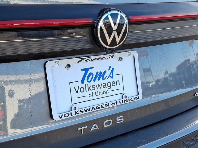 Used 2025 Volkswagen Taos S AWD/4WD image 29