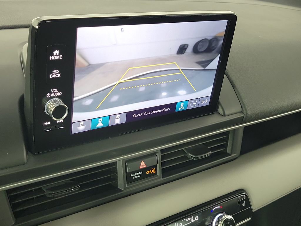 Used 2024 Honda Pilot Touring image 15