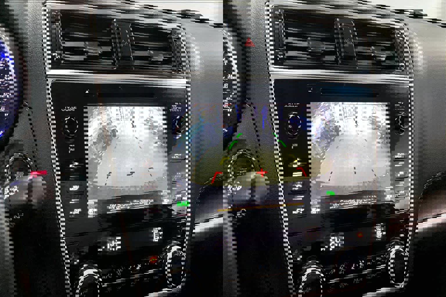 Used 2018 Subaru Outback 3.6R Touring image 23