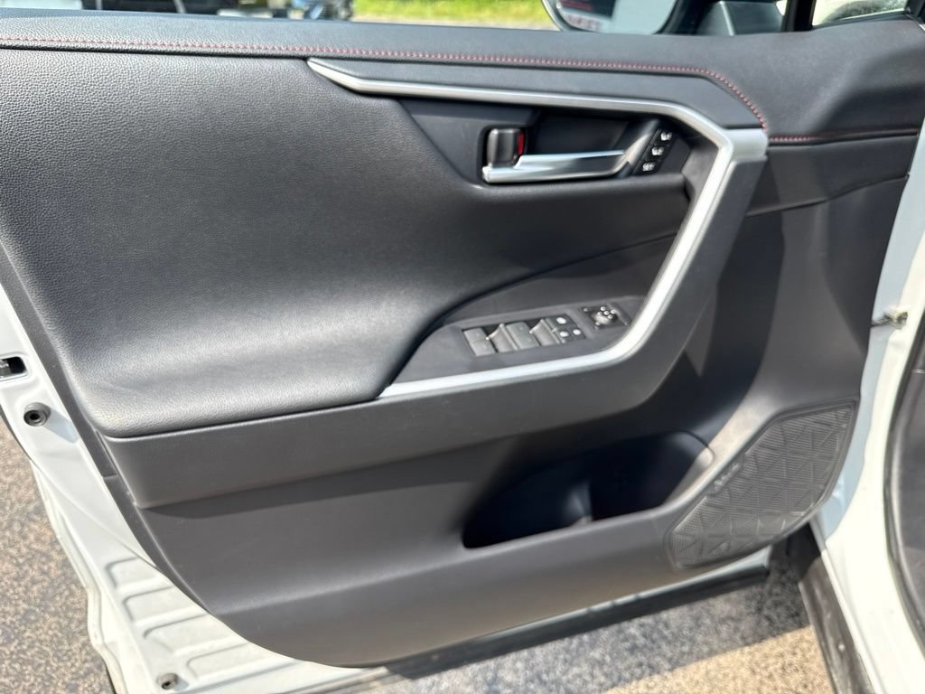 Used 2023 Toyota RAV4 XSE w/ Premium Package AWD/4WD image 22
