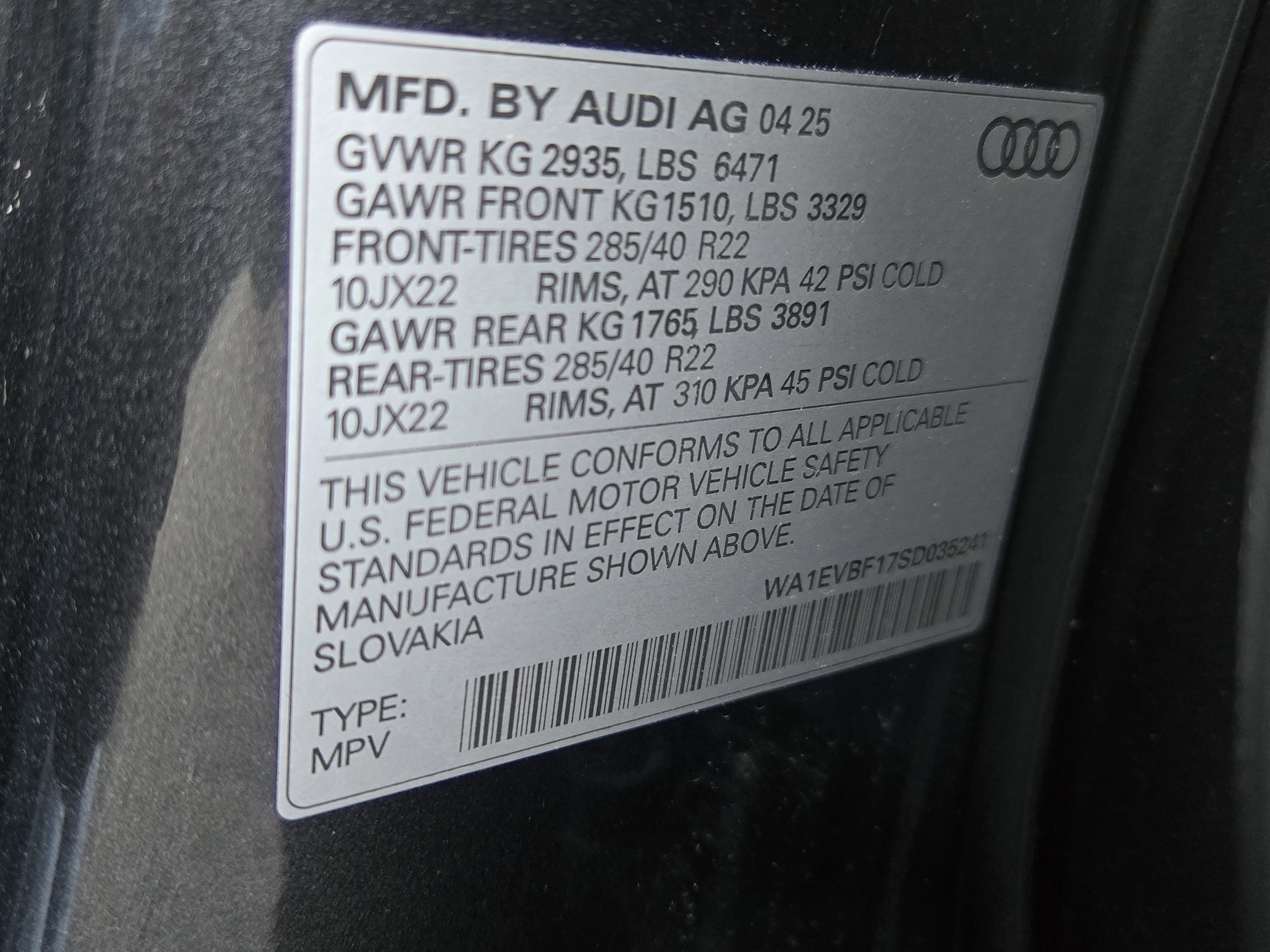 Certified 2025 Audi Q8 Premium Plus w/ Premium Plus Package AWD/4WD image 32