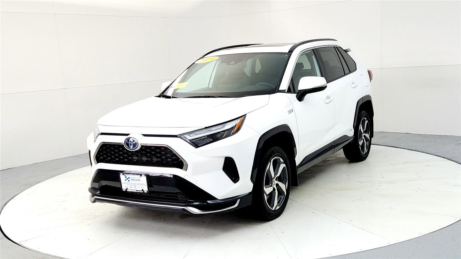 Certified 2024 Toyota RAV4 SE image 2