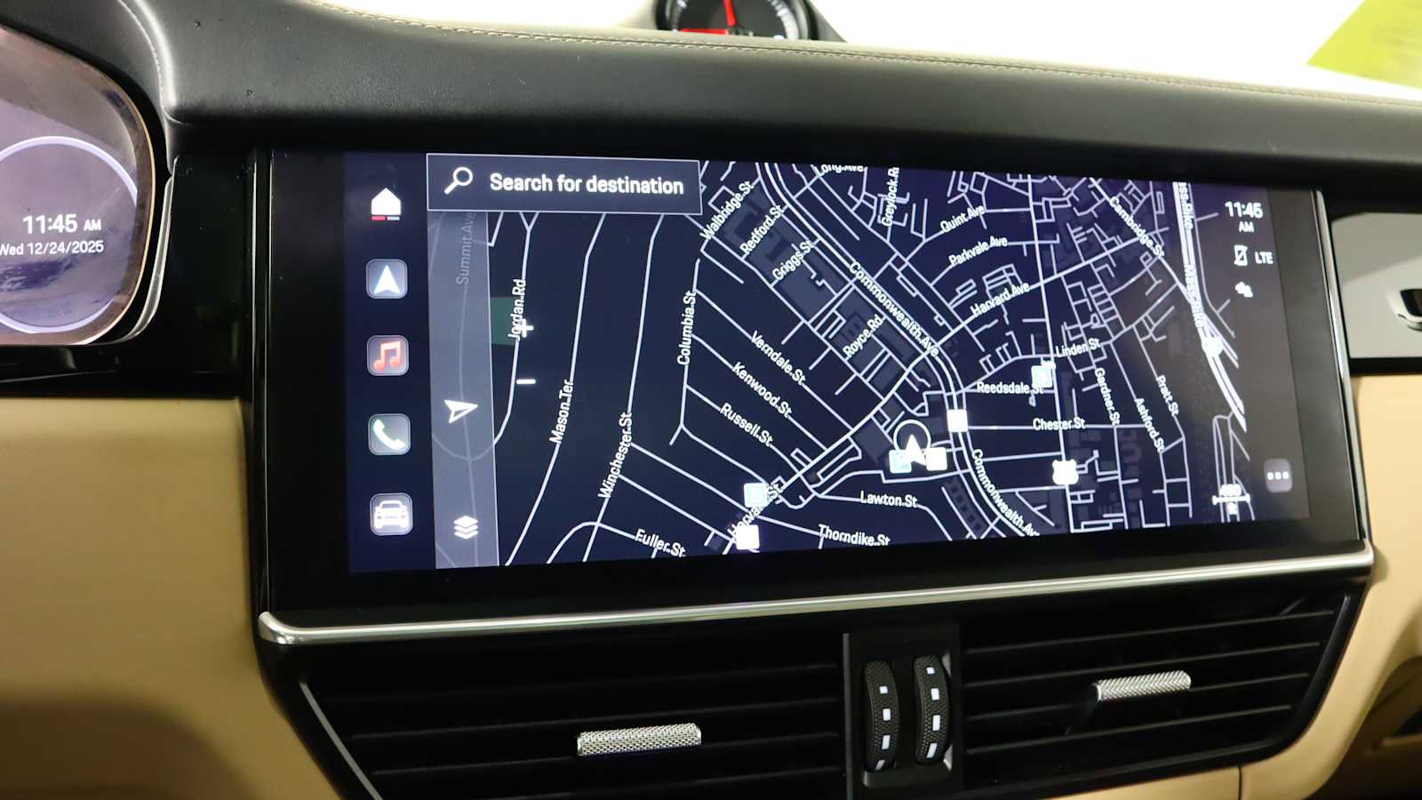 Used 2023 Porsche Cayenne GTS image 22