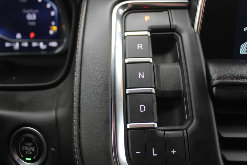 Used 2023 Chevrolet Suburban High Country image 40