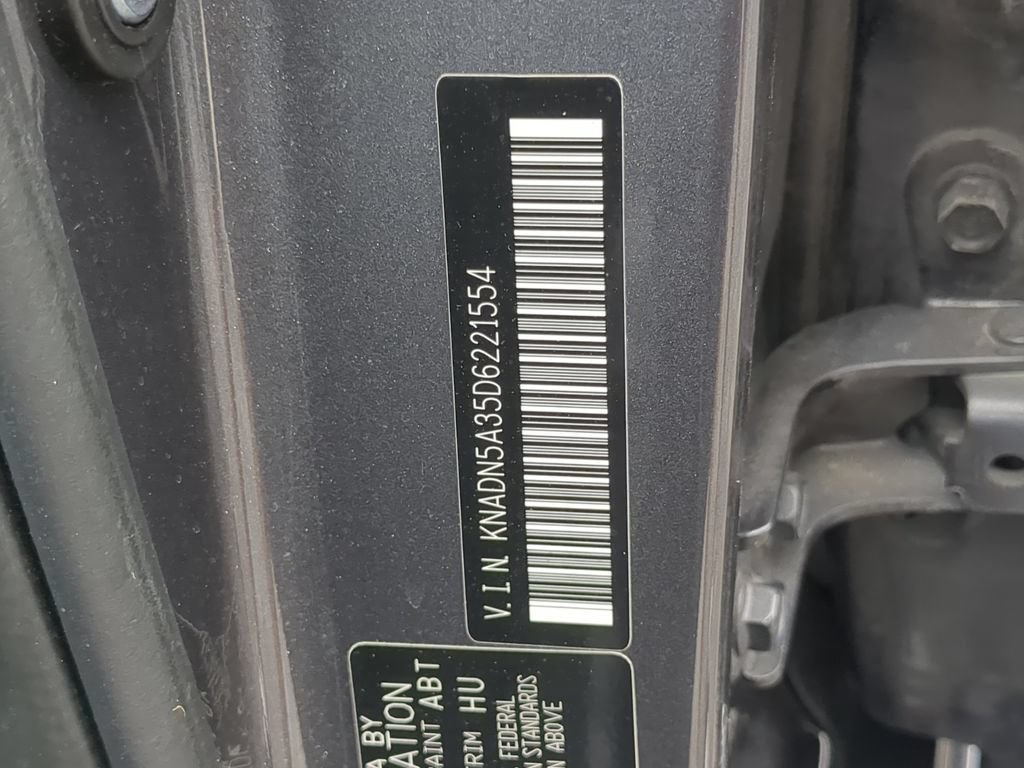 Used 2013 Kia Rio EX FWD image 31