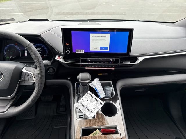 New 2026 Toyota Sienna Platinum AWD/4WD image 25