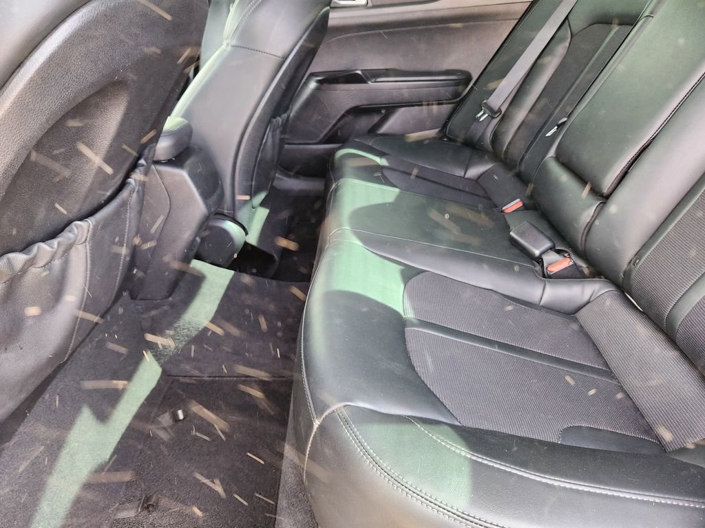 Used 2022 Kia K5 GT-Line image 9