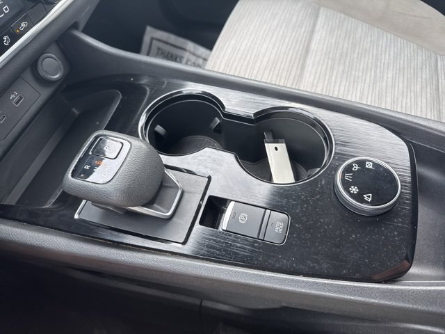 Used 2021 Nissan Rogue SV AWD/4WD image 19