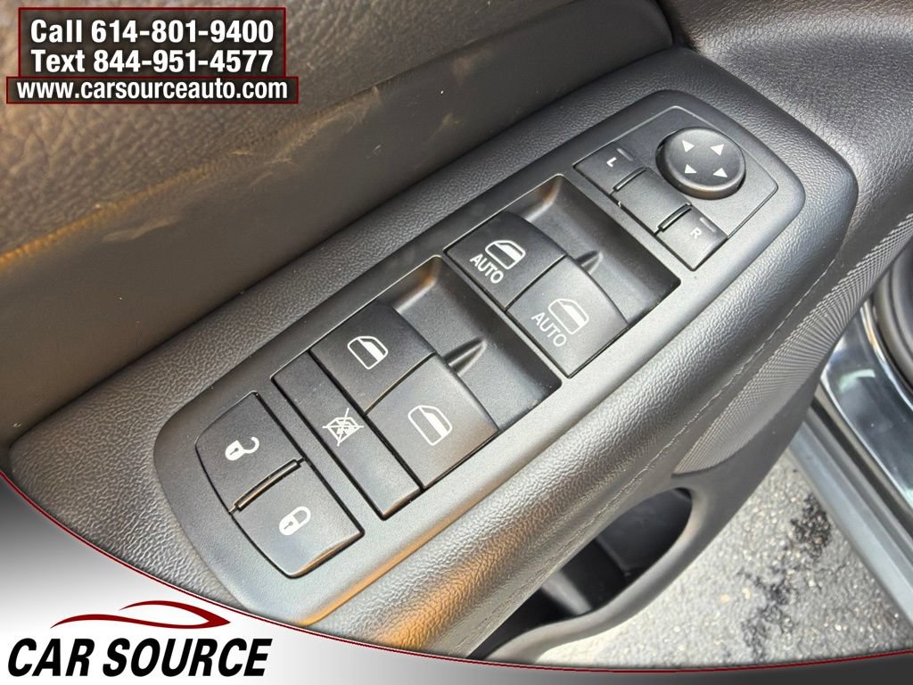 Used 2013 Jeep Grand Cherokee Laredo AWD/4WD image 18