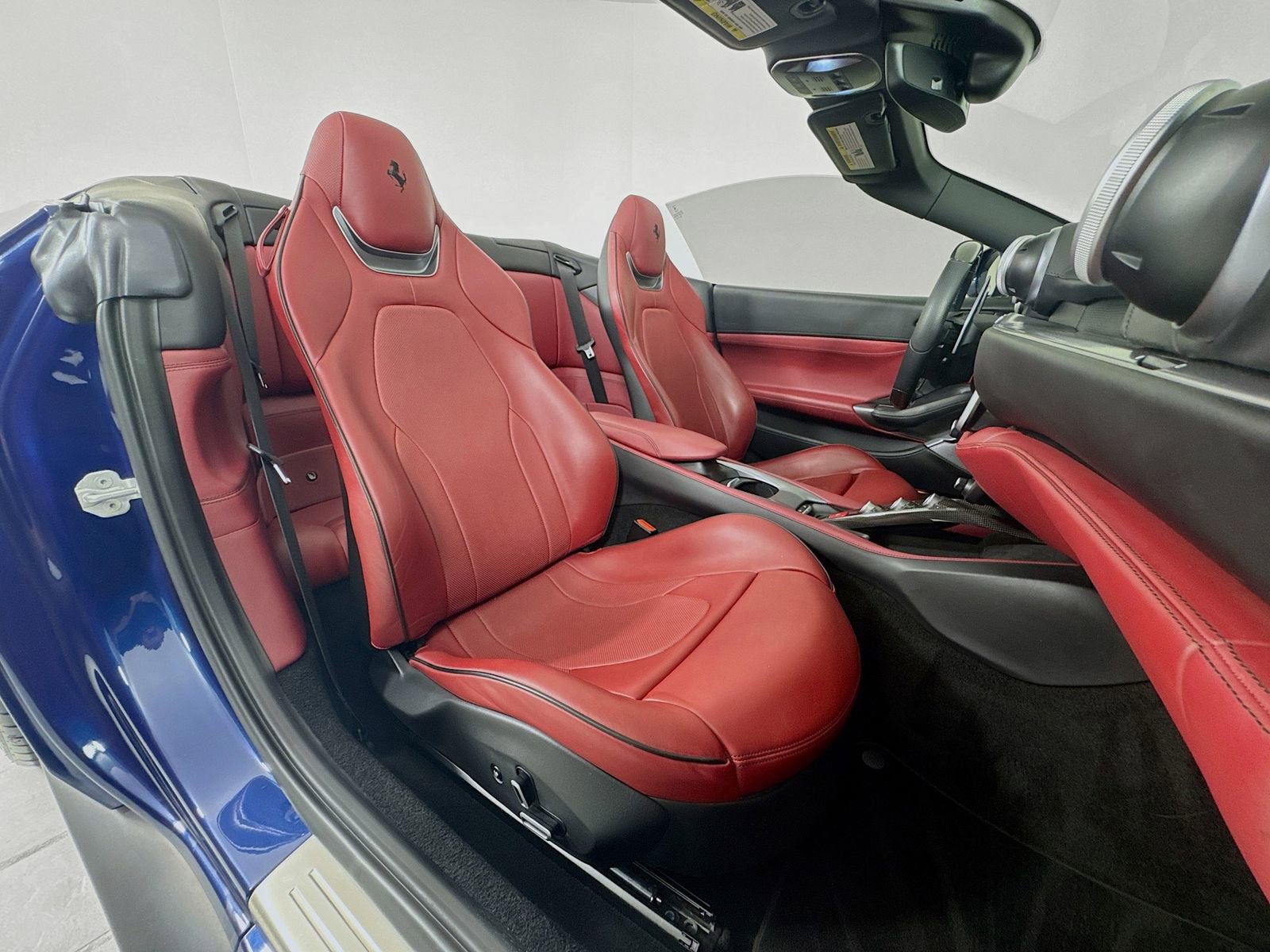 Used 2020 Ferrari Portofino image 22
