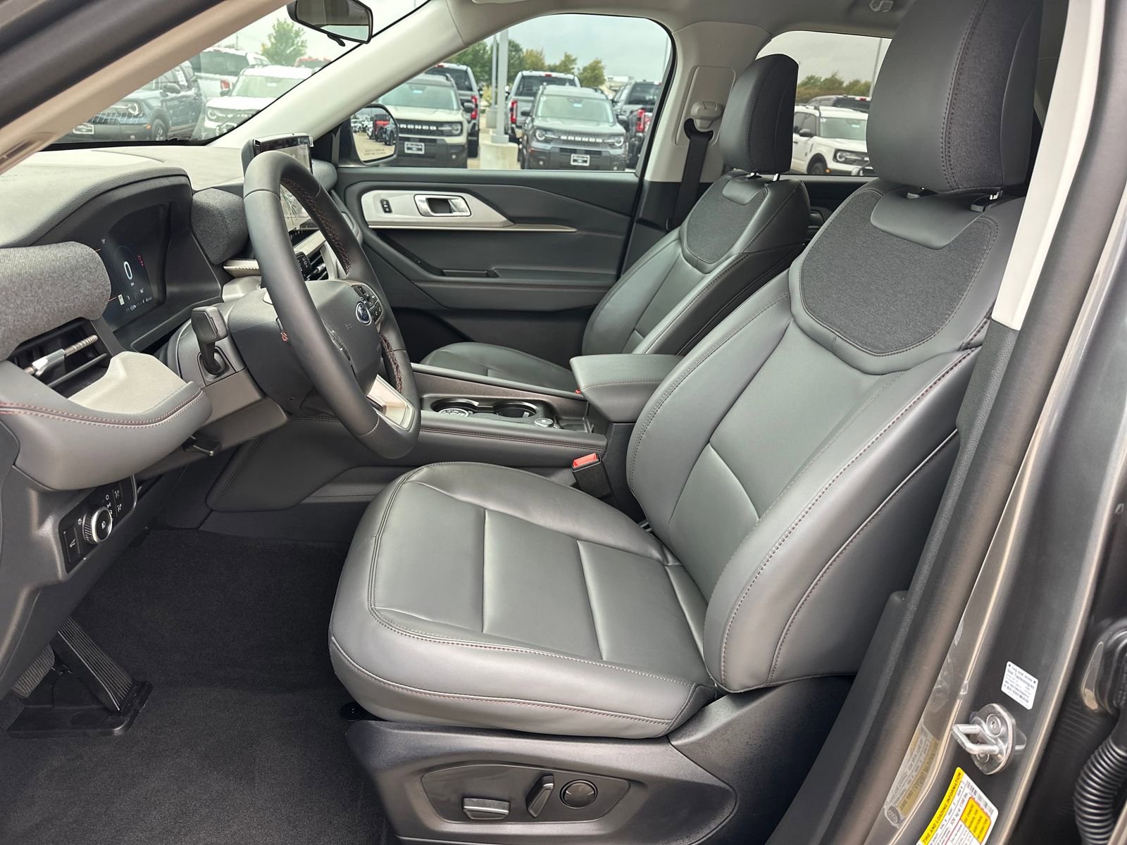 New 2026 Ford Explorer Active w/ Active Comfort Package image 39