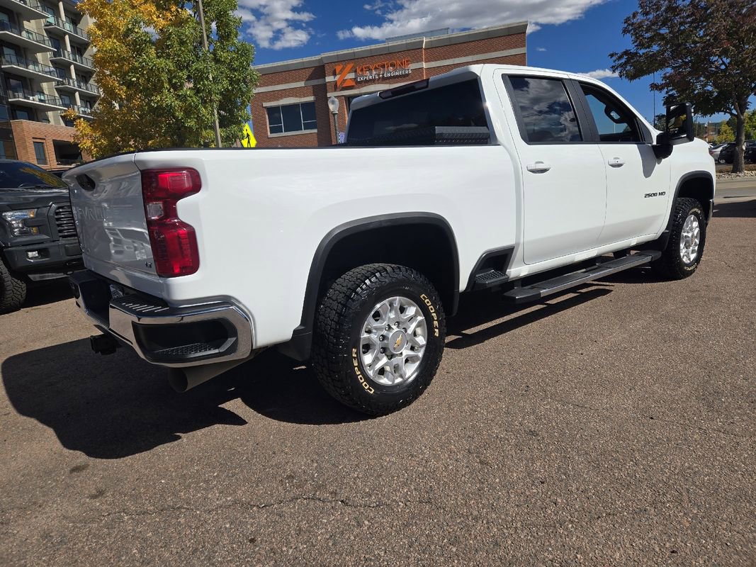 Used 2022 Chevrolet Silverado 2500 LT w/ Convenience Package image 9