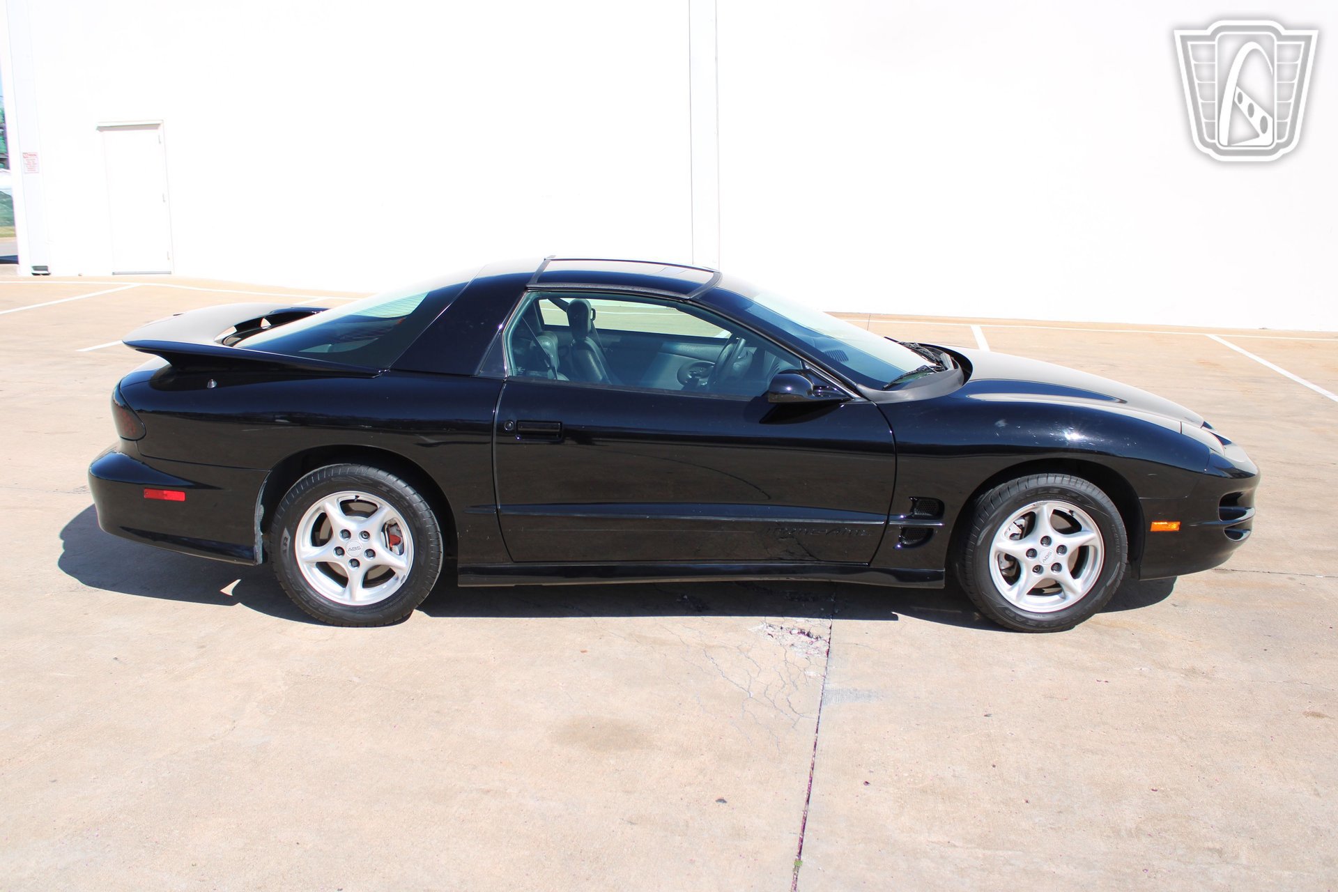 Used 1999 Pontiac Firebird Formula w/ Security Pkg image 16