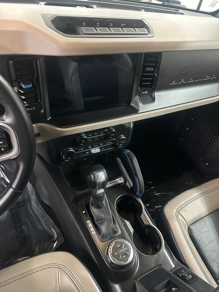 Used 2021 Ford Bronco Wildtrak image 18