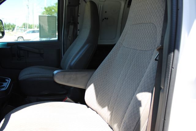 Used 2018 GMC Savana 2500 Extended RWD image 8