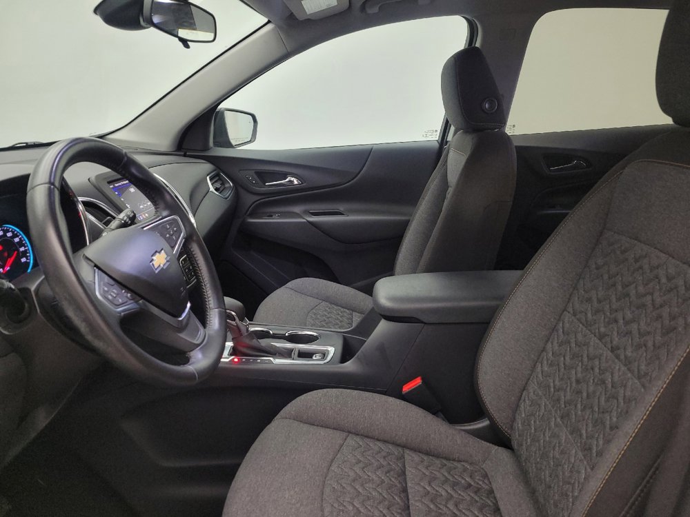 Used 2022 Chevrolet Equinox LT w/ Driver Convenience Package image 17