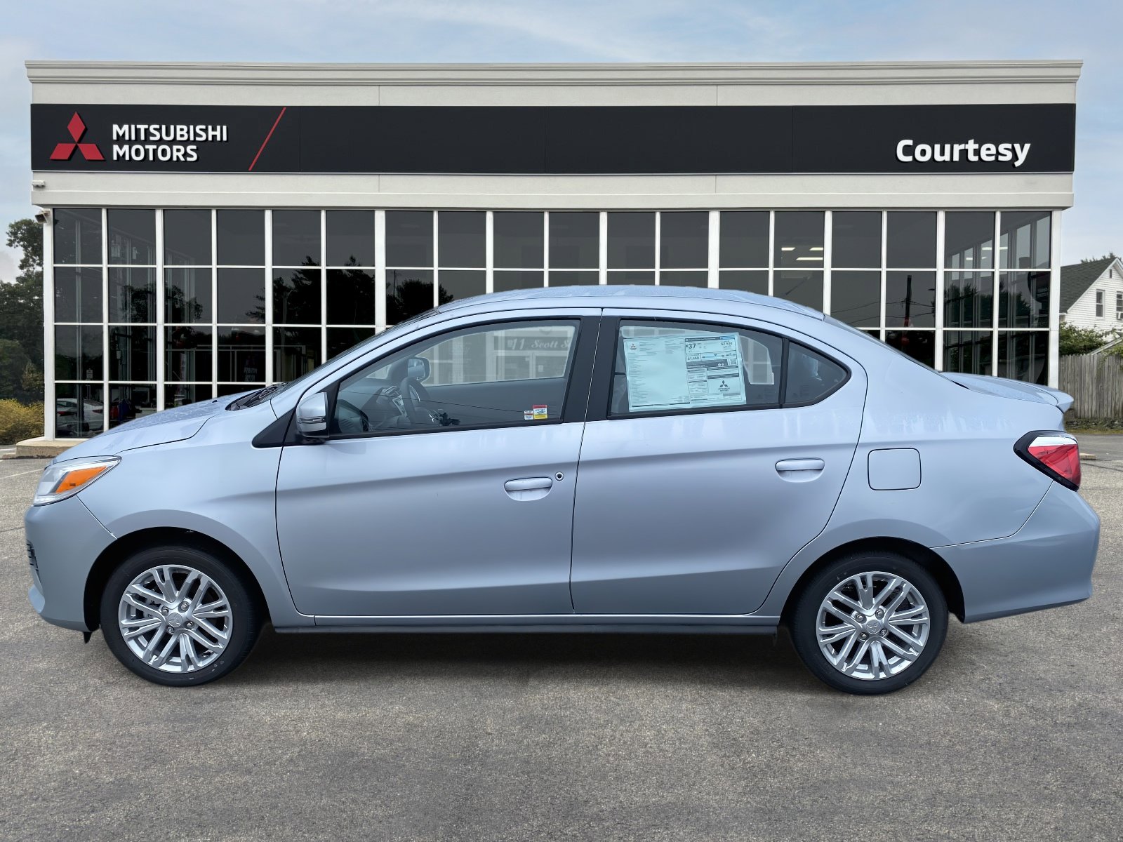 Used 2024 Mitsubishi Mirage G4 SE image 2