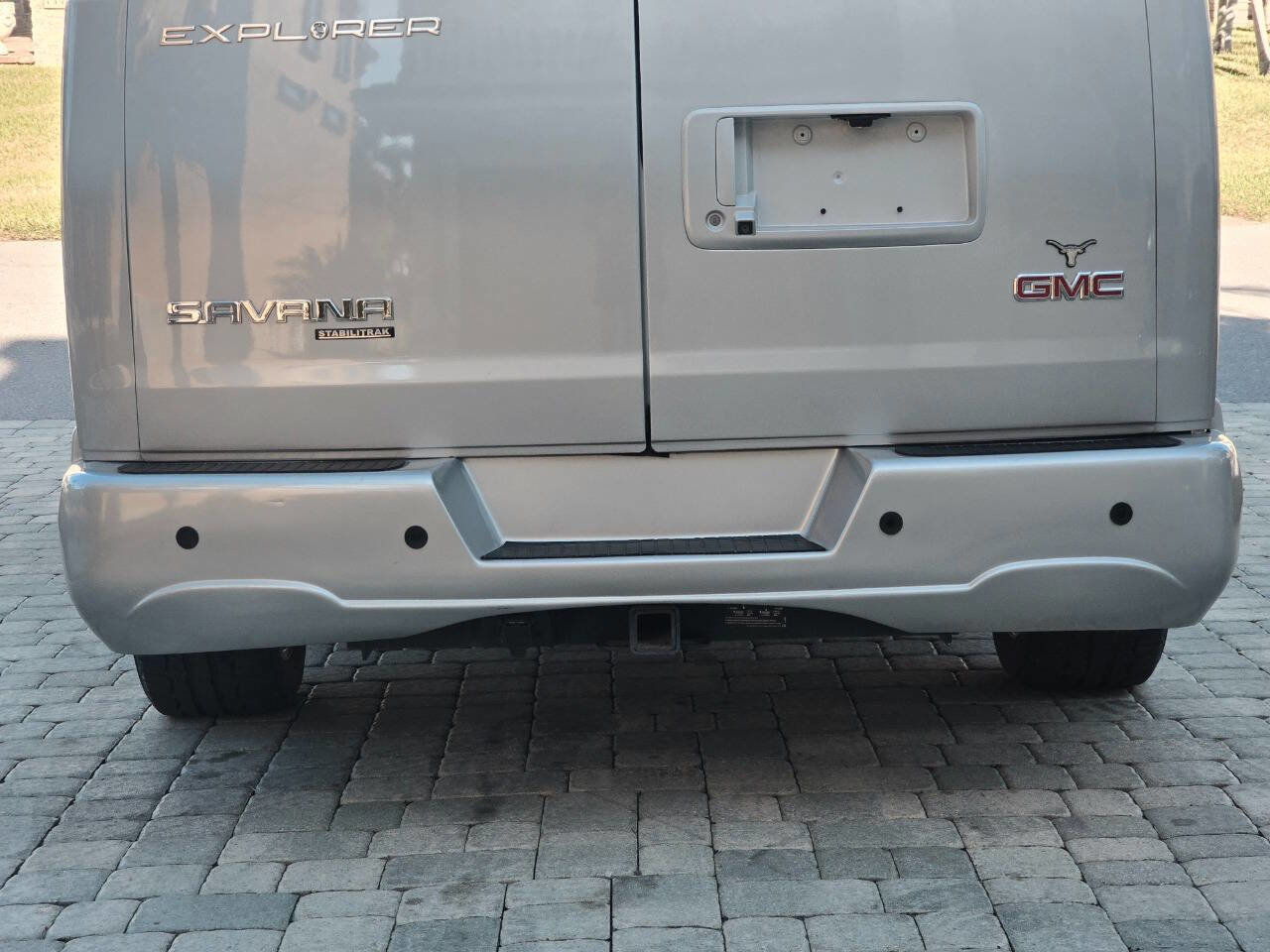 Used 2016 GMC Savana 2500 image 41