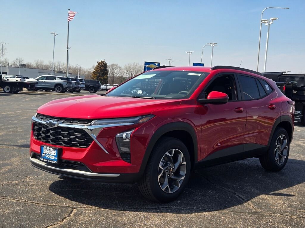 New 2026 Chevrolet Trax LT image 3