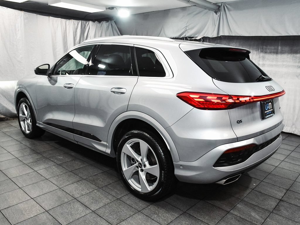 Used 2025 Audi Q5 Premium Plus w/ Premium Plus AWD/4WD image 4