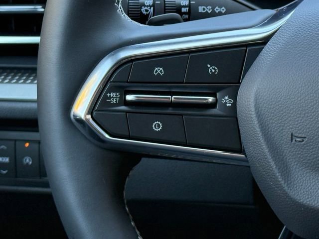 New 2026 Chevrolet Traverse LT w/ Driver Confidence Package image 31