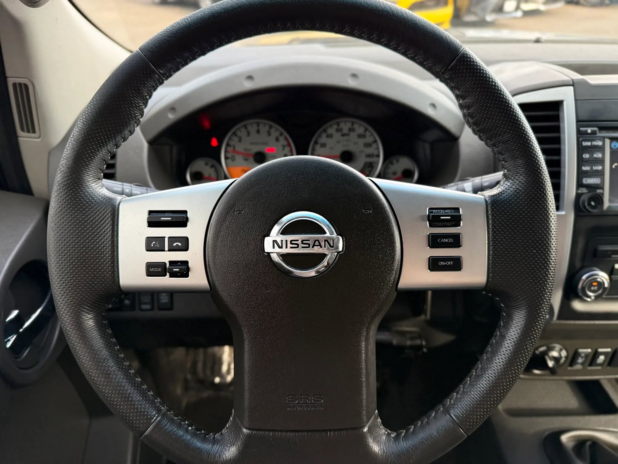 Used 2014 Nissan Xterra PRO-4X w/ Nevada Tow Package AWD/4WD image 25