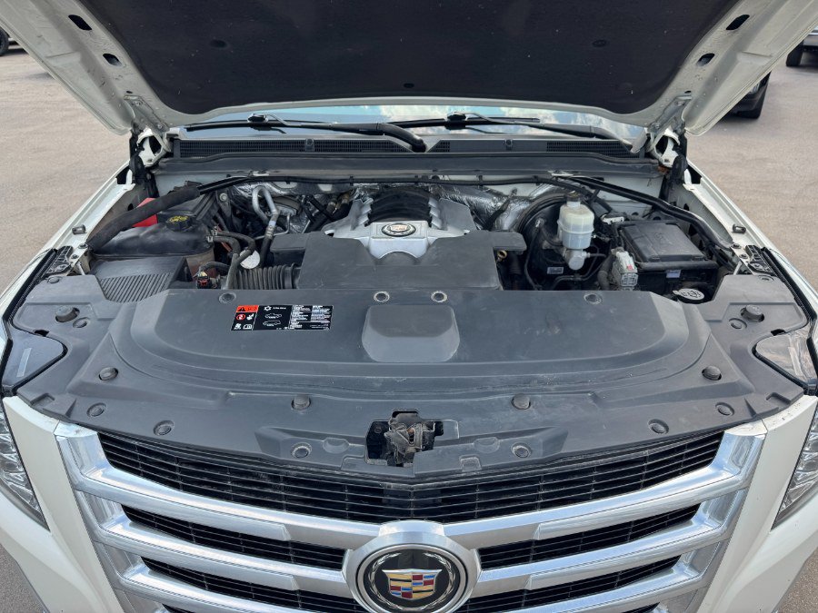 Used 2015 Cadillac Escalade Premium AWD/4WD image 26