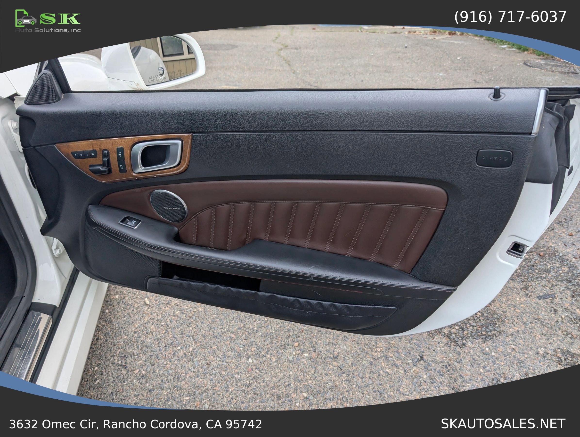 Used 2015 Mercedes-Benz SLK 250 image 32