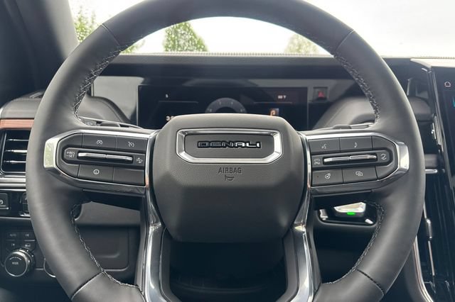 Used 2026 GMC Yukon XL Denali w/ Sun & Power Step Package AWD/4WD image 22
