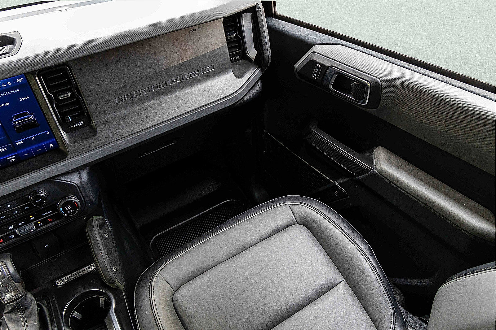 Used 2024 Ford Bronco Everglades image 20