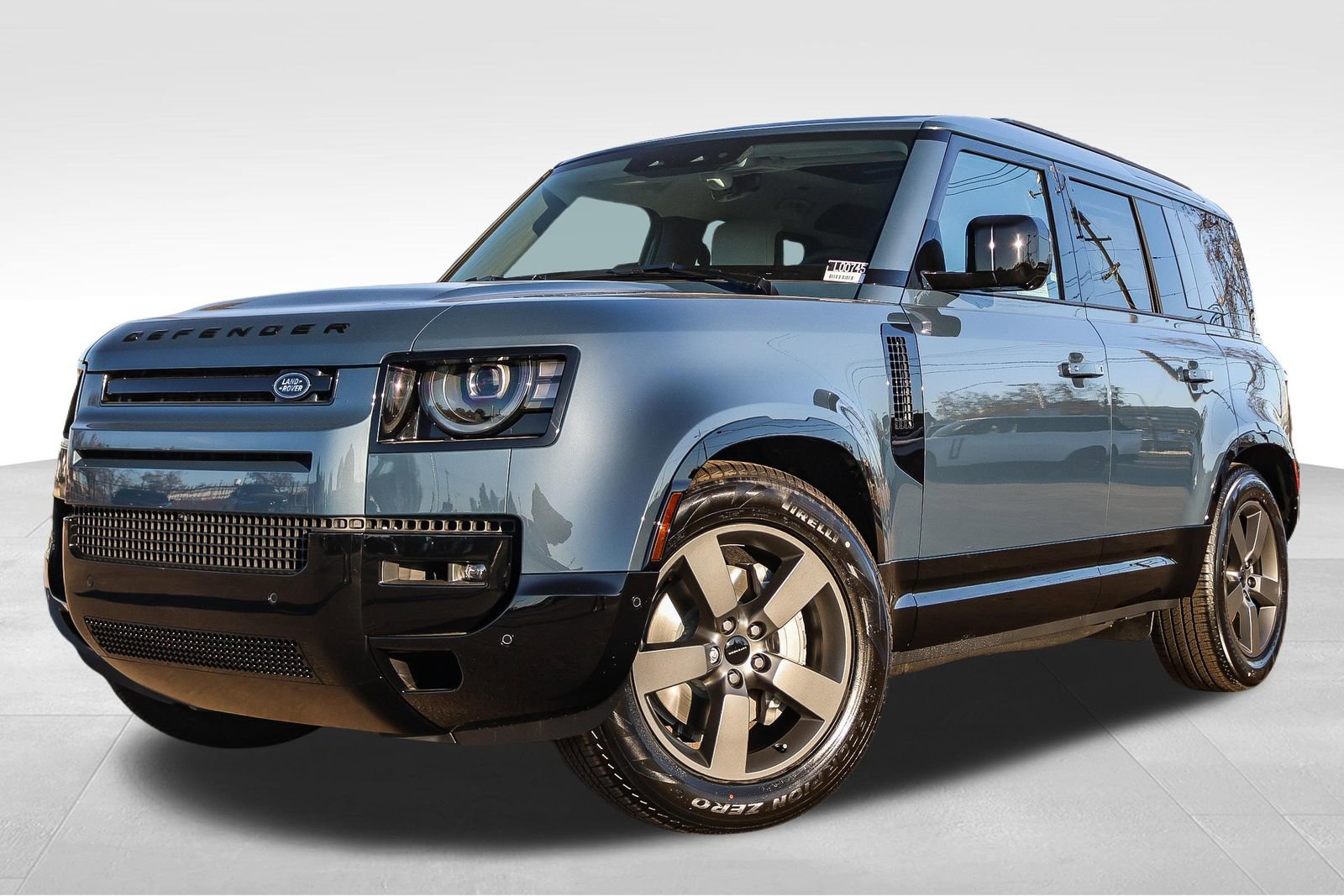 New 2026 Land Rover Defender 110 X-Dynamic SE image 1