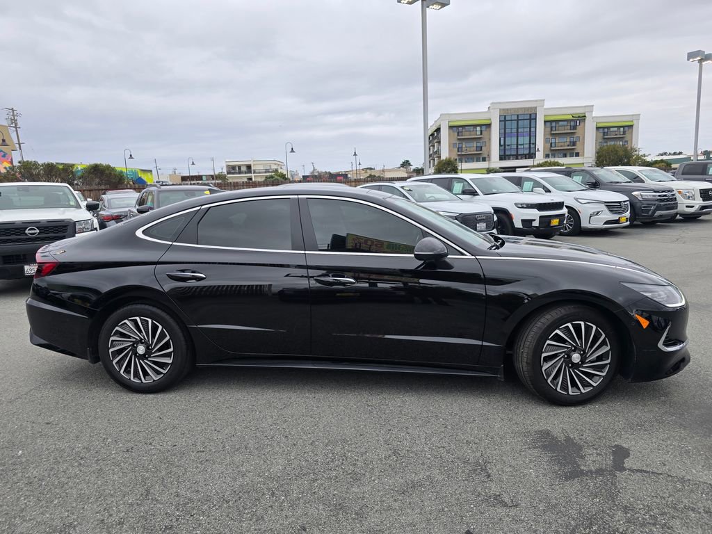Used 2023 Hyundai Sonata Limited w/ Cargo Package image 35