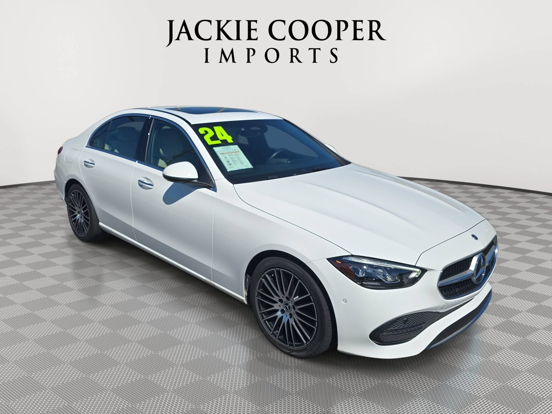 Used 2024 Mercedes-Benz C 300 4MATIC Sedan image 3