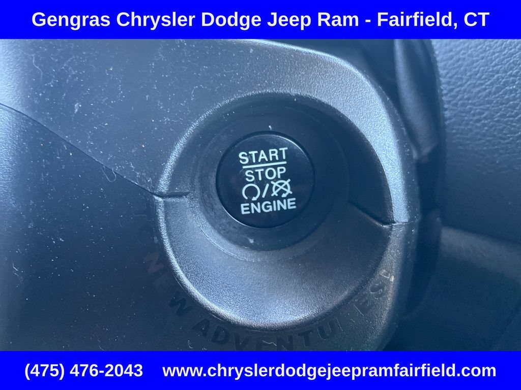 Used 2017 Jeep Renegade Altitude AWD/4WD image 50