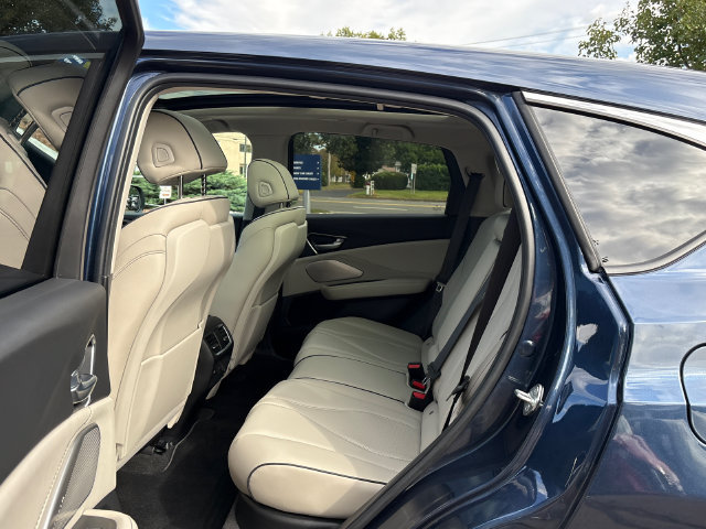 Certified 2025 Acura RDX w/ Advance Package AWD/4WD image 29