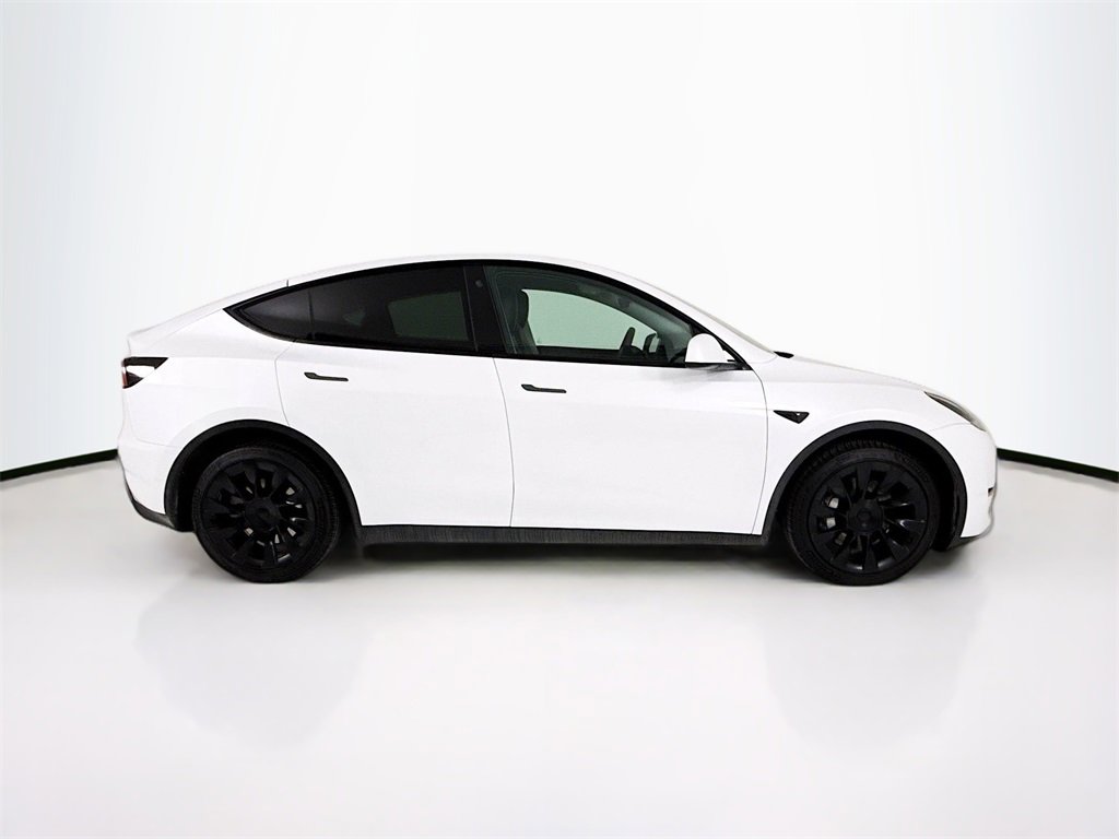 Used 2023 Tesla Model Y Long Range image 8