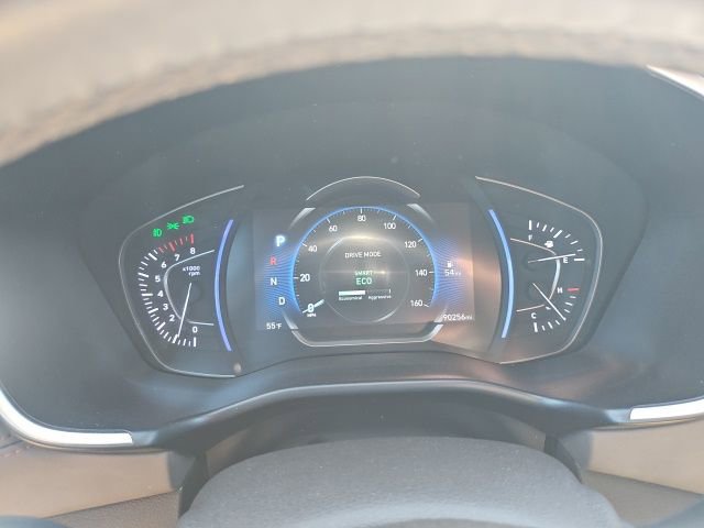 Used 2019 Hyundai Santa Fe Limited image 9
