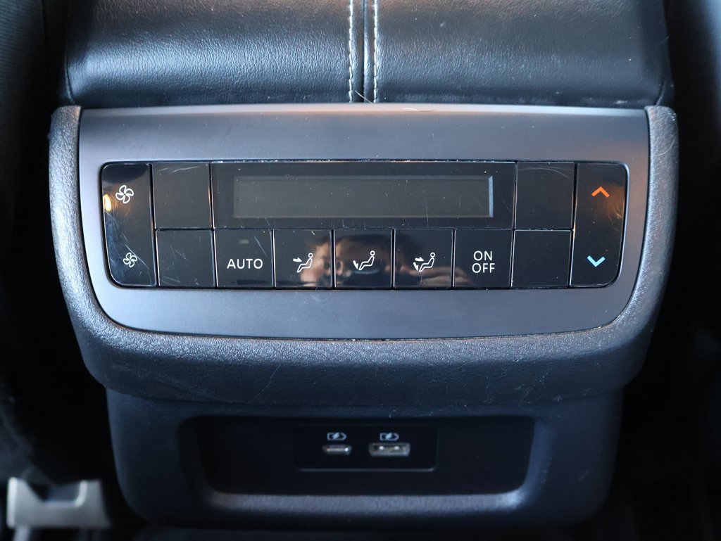 Used 2022 Nissan Pathfinder SV image 27